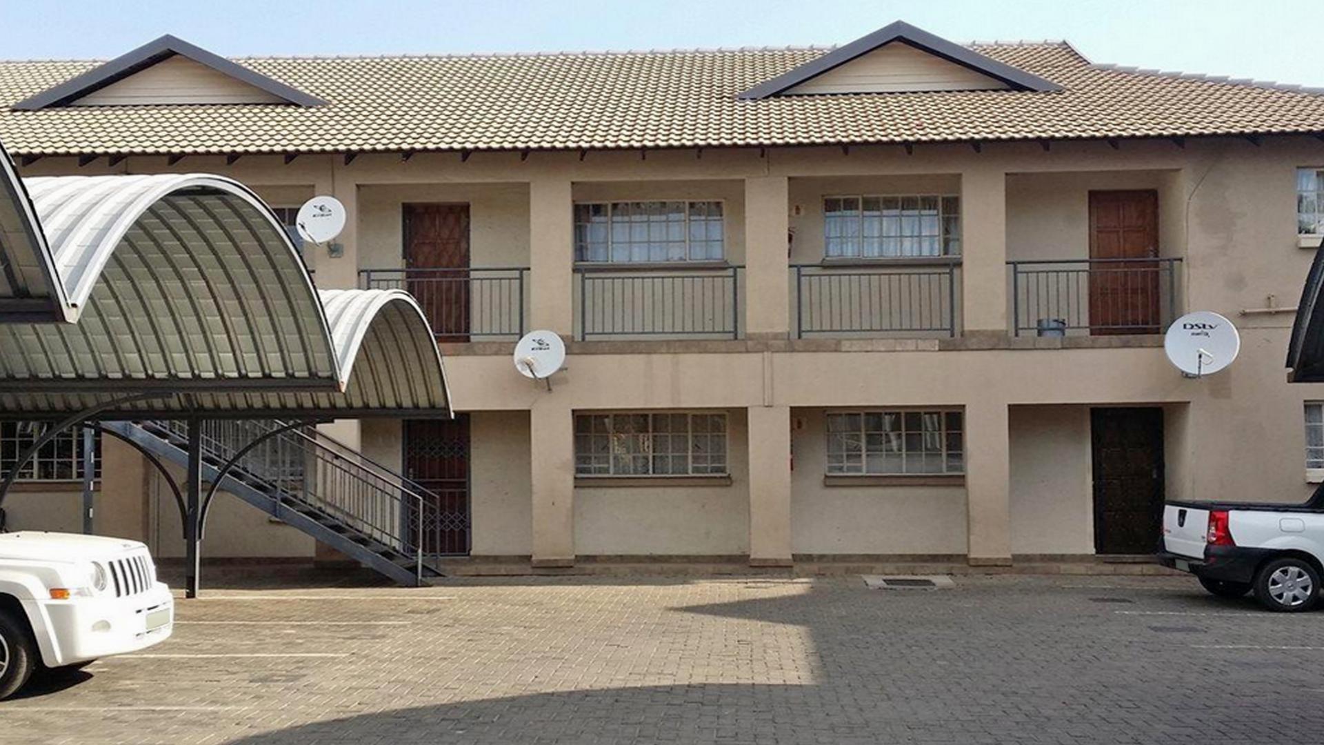 Front View of property in Rustenburg