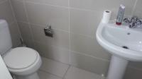 Main Bathroom - 4 square meters of property in Parkrand