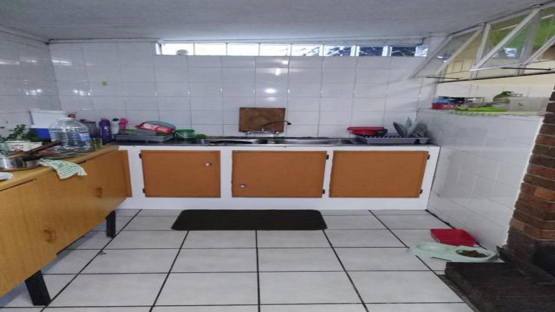 Kitchen of property in Hendrina
