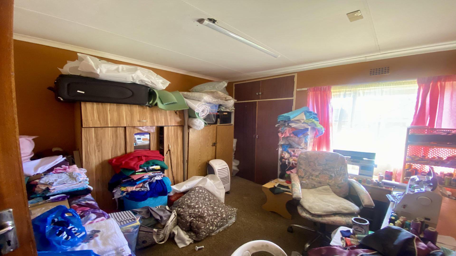 Bed Room 3 of property in Hendrina