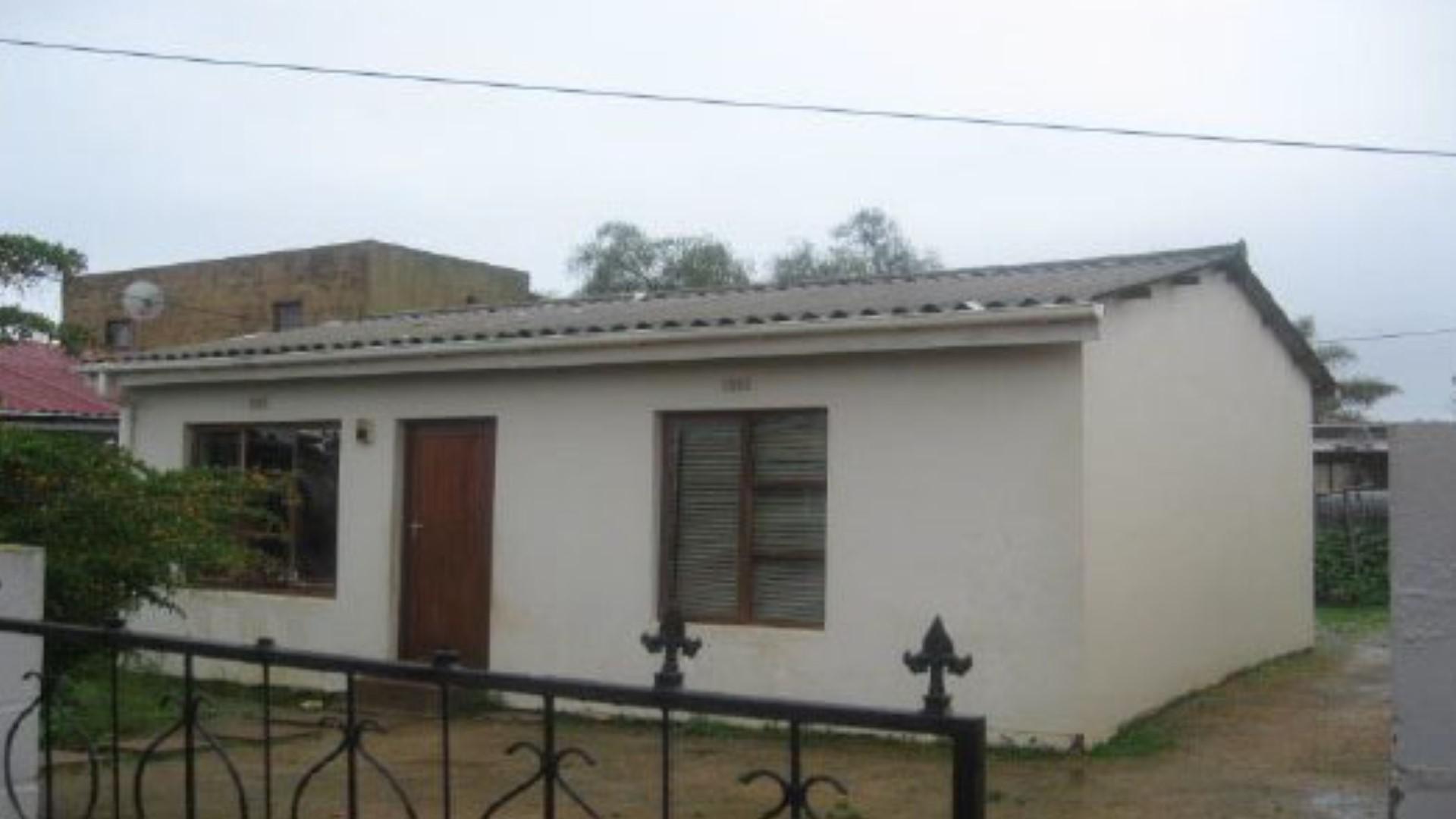 Front View of property in Riebeek Wes