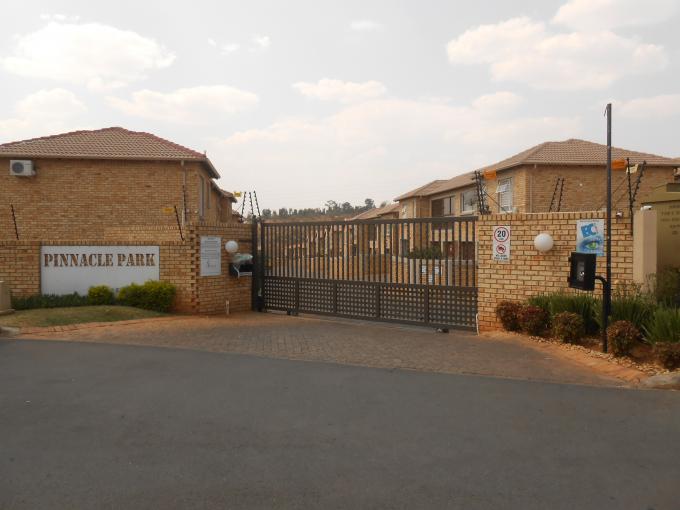 3 Bedroom Sectional Title for Sale For Sale in Wilgeheuwel  - Home Sell - MR166415