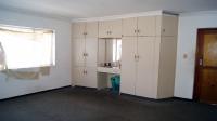 Main Bedroom - 28 square meters of property in Everest Heights