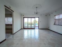 Formal Lounge - 34 square meters of property in Everest Heights