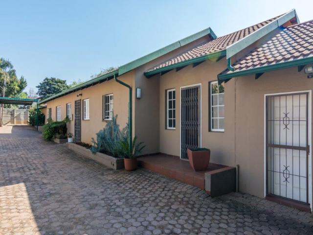 Front View of property in Randpark Ridge