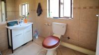 Main Bathroom - 5 square meters of property in Tijger Vallei