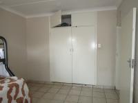 Main Bedroom - 17 square meters of property in Vanderbijlpark