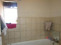 Bathroom 1 - 4 square meters of property in Vanderbijlpark