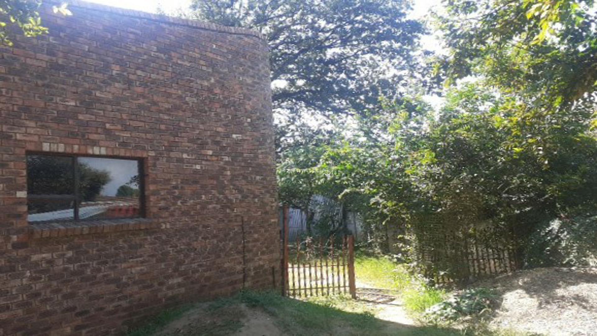 Backyard of property in Ficksburg