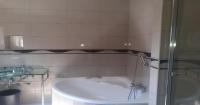 Main Bathroom of property in Ficksburg