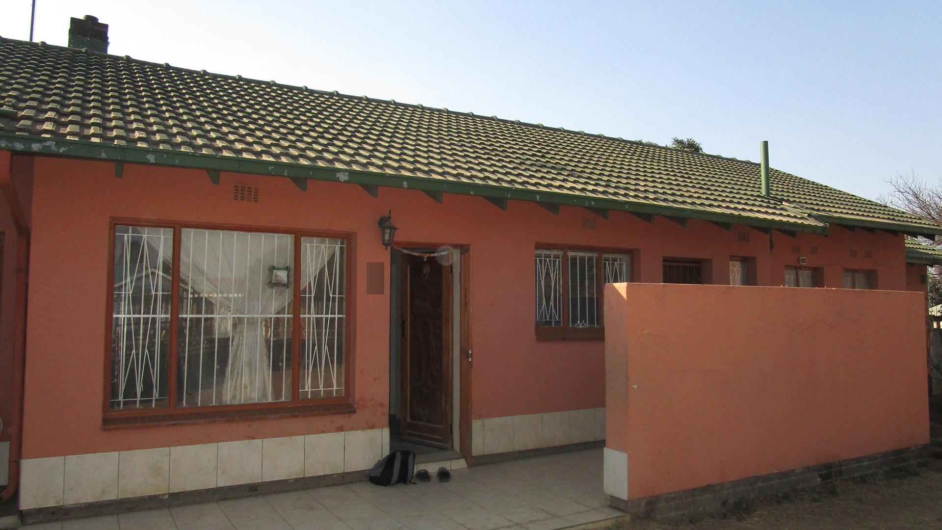 Front View of property in Benoni