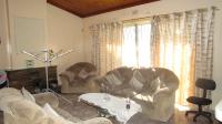 Lounges - 32 square meters of property in Benoni