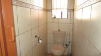 Bathroom 1 of property in Benoni