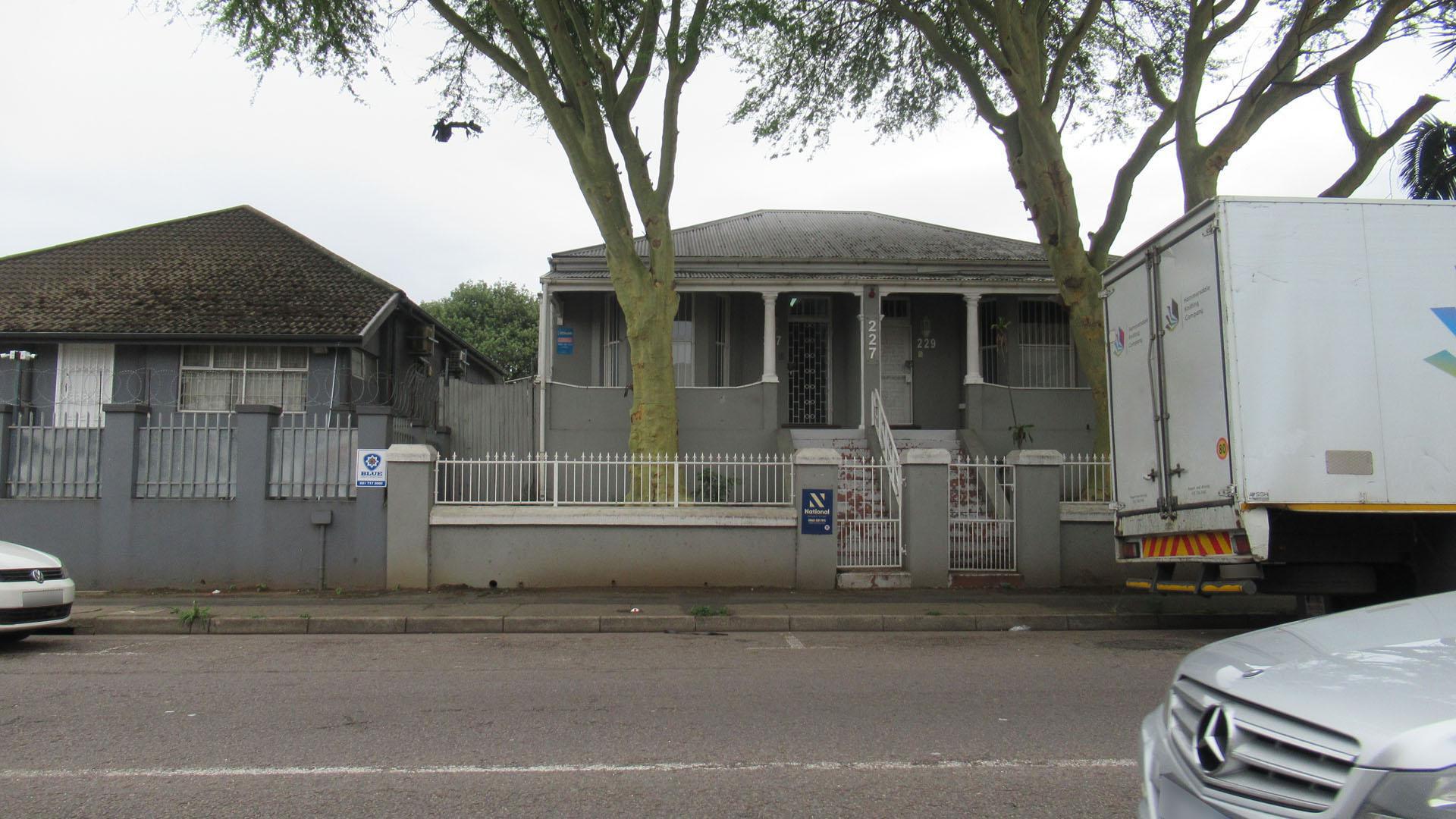 Front View of property in Durban Central