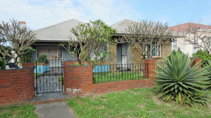 4 Bedroom House for Sale For Sale in Athlone - CPT - Private Sale - MR166623