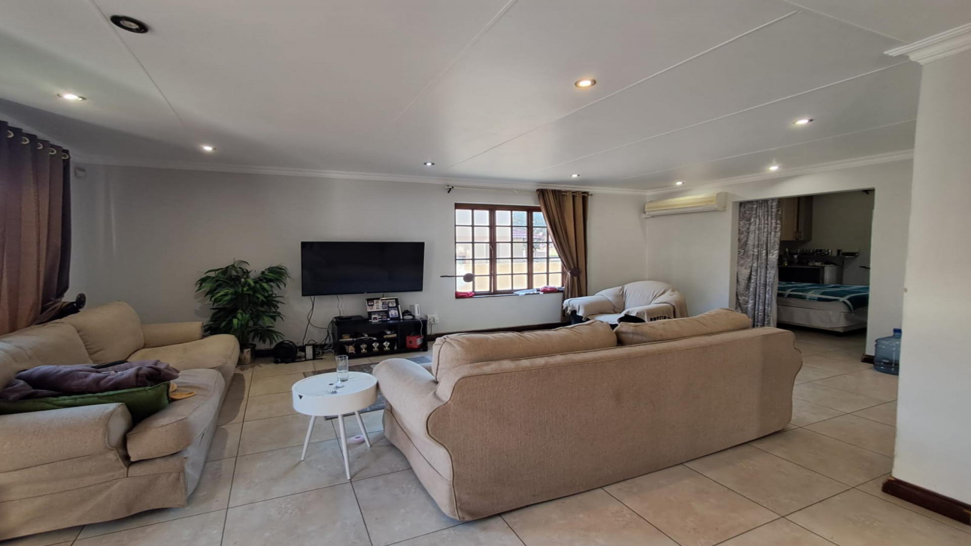 Lounges of property in Noordwyk