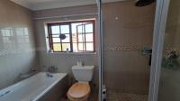 Bathroom 1 of property in Noordwyk