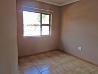 Bed Room 1 - 13 square meters of property in Roodia