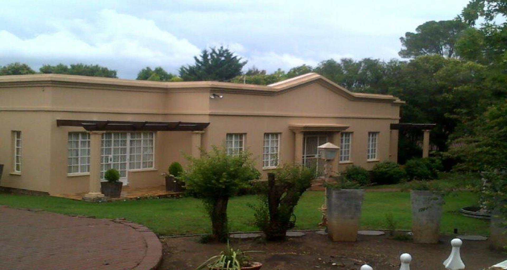 Front View of property in Queenstown