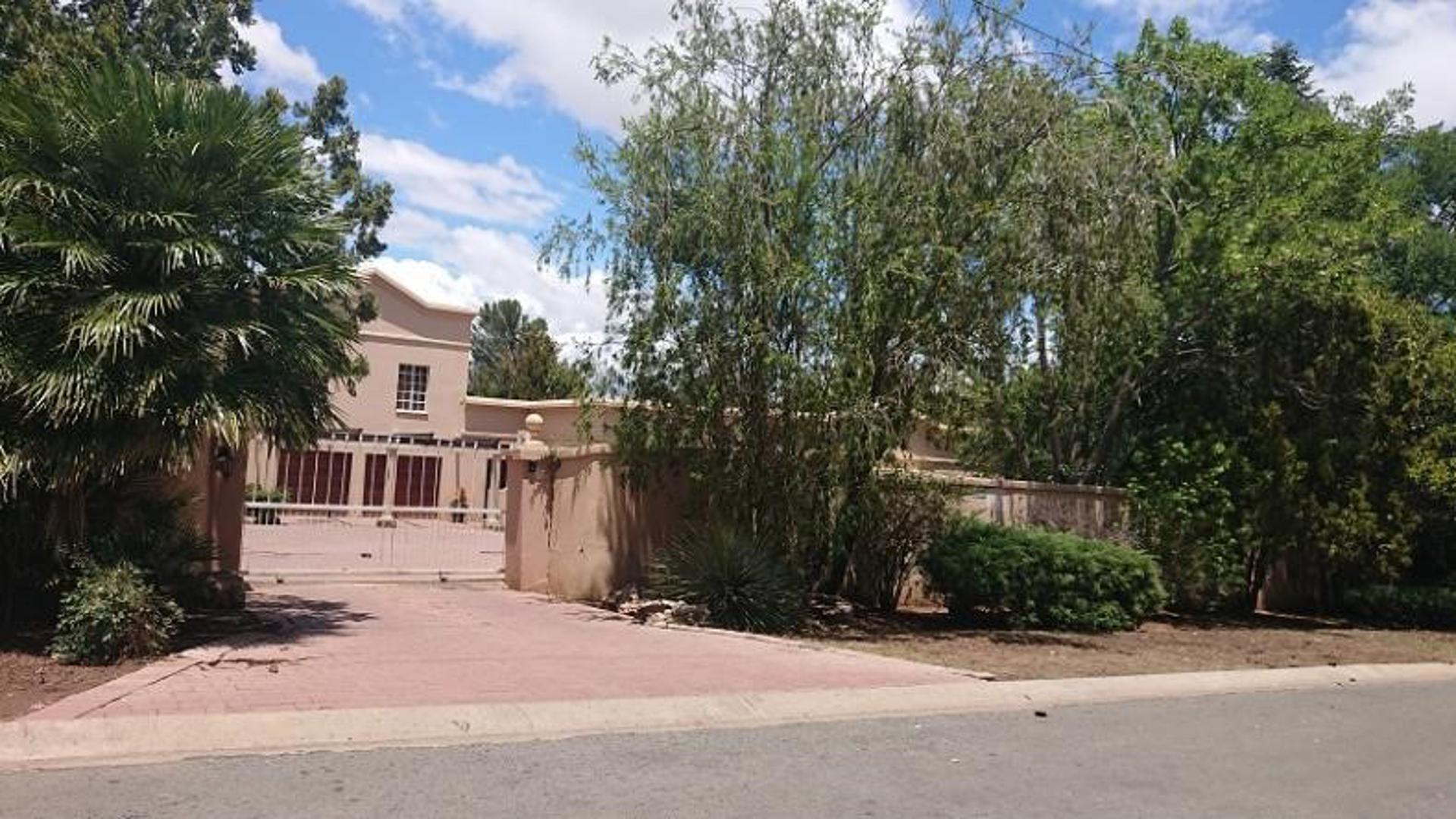 Front View of property in Queenstown