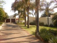 Front View of property in Kloofendal