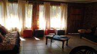 Lounges - 33 square meters of property in Dalpark