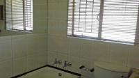 Bathroom 2 - 6 square meters of property in Dalpark