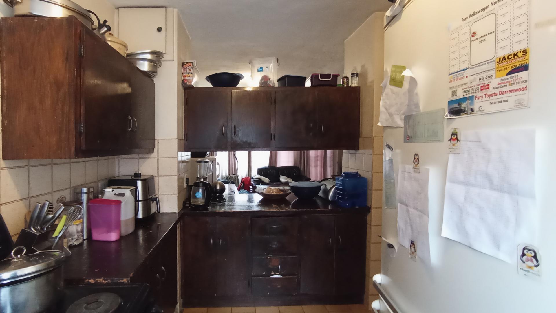 Kitchen - 9 square meters of property in Windsor East