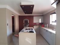 Kitchen of property in Amberfield Crest