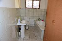 Bathroom 1 - 44 square meters of property in Margate