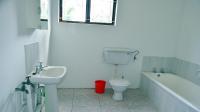 Main Bathroom - 12 square meters of property in Kingsburgh
