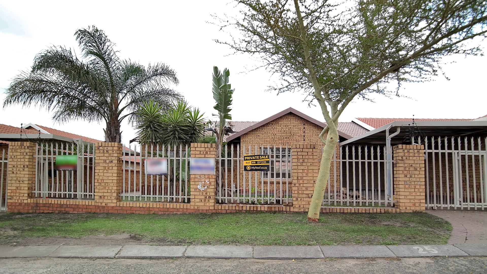 Front View of property in Reyno Ridge