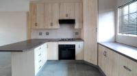 Kitchen - 18 square meters of property in Reyno Ridge