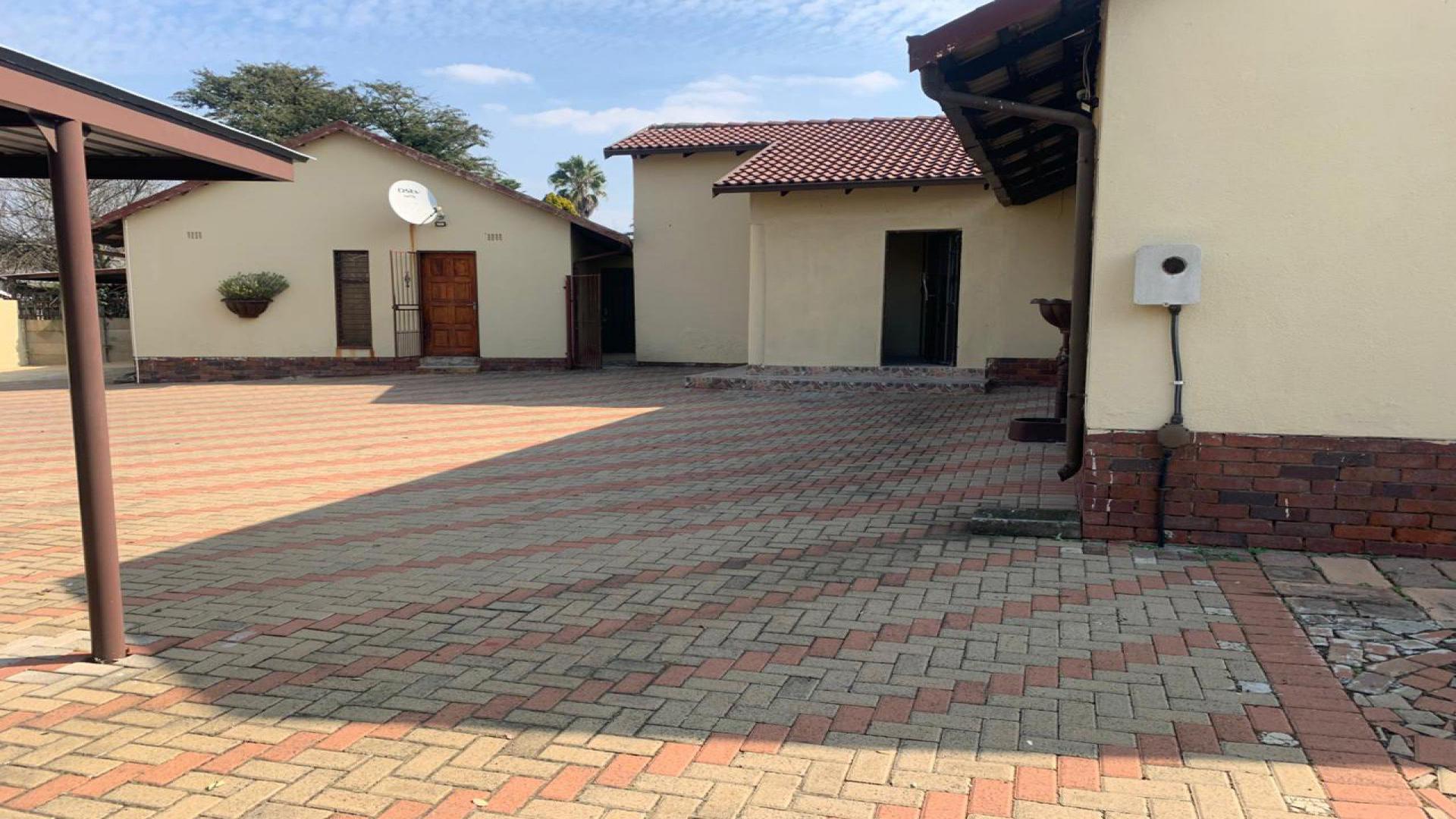 Front View of property in Secunda
