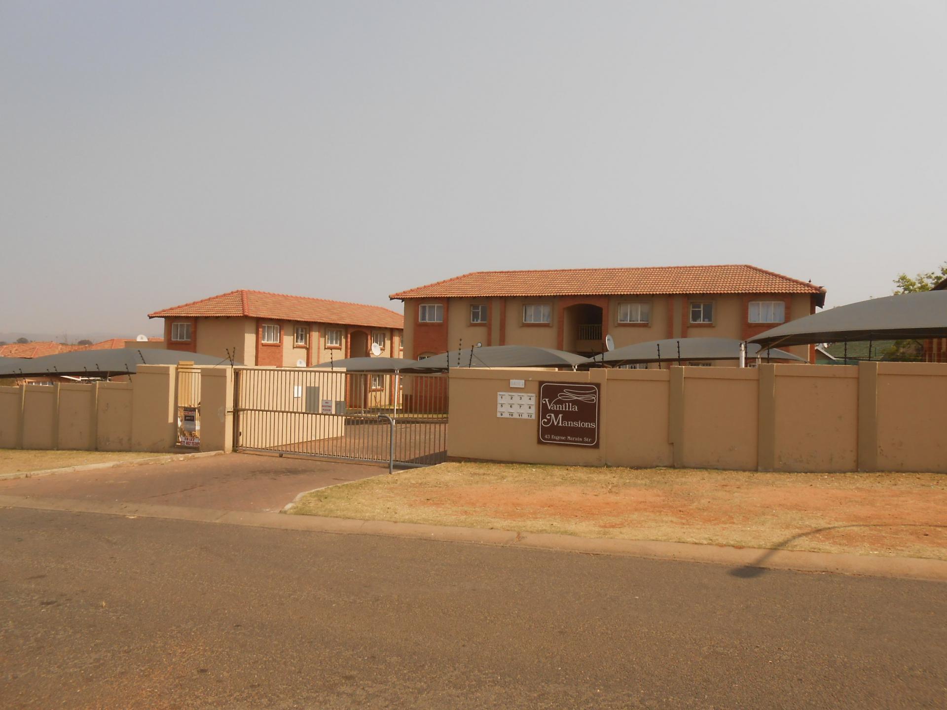 Front View of property in Rensburg