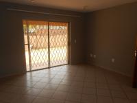 Lounges - 17 square meters of property in Rensburg