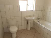 Bathroom 1 - 5 square meters of property in Rensburg