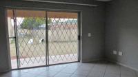 Lounges - 17 square meters of property in Rensburg