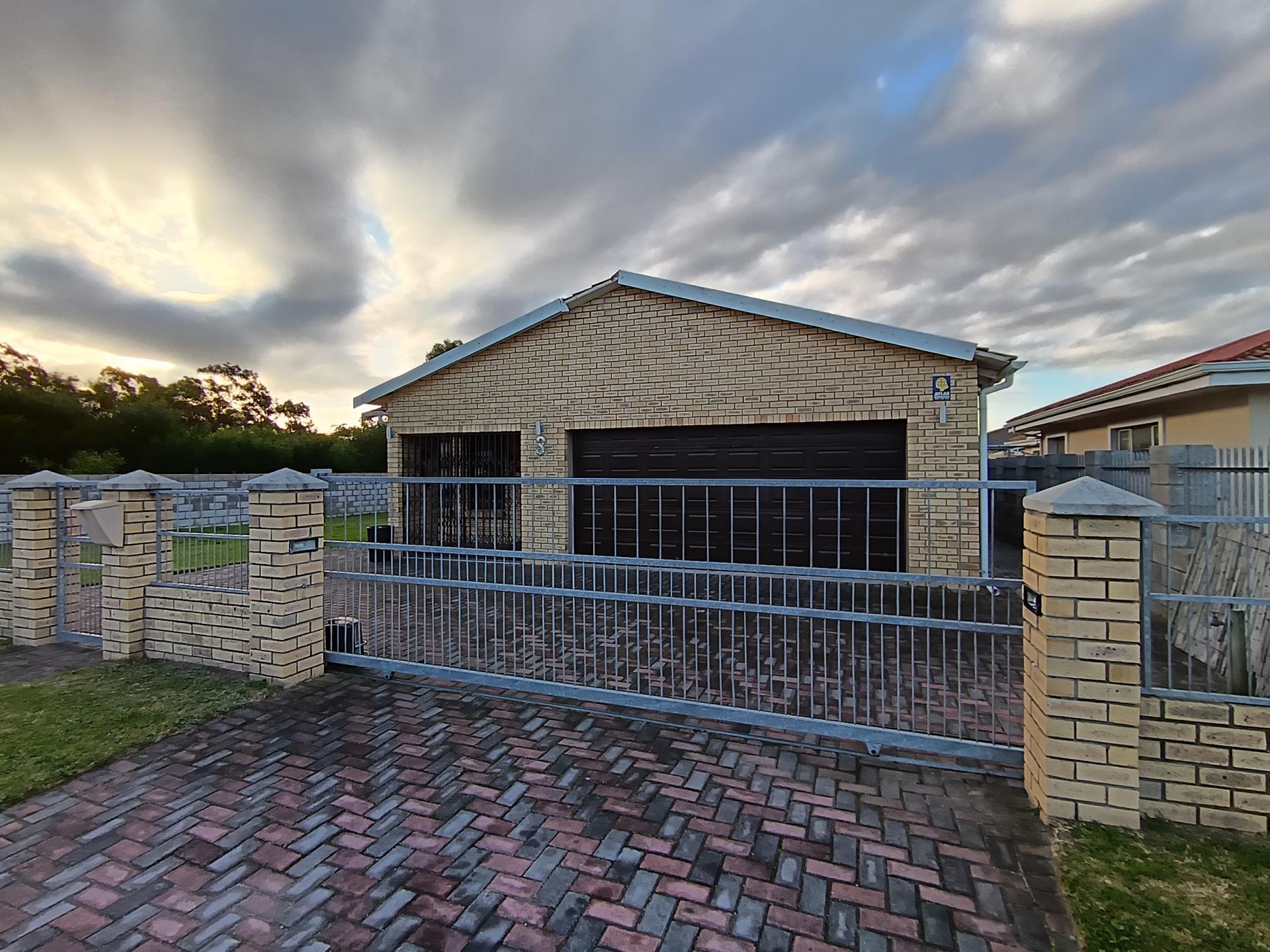 Front View of property in Fairview - PE