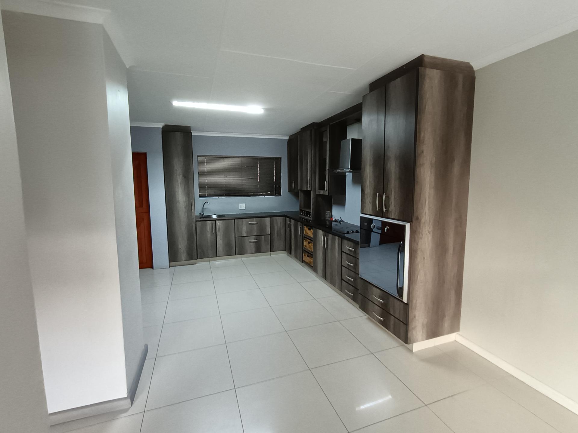 Kitchen of property in Fairview - PE