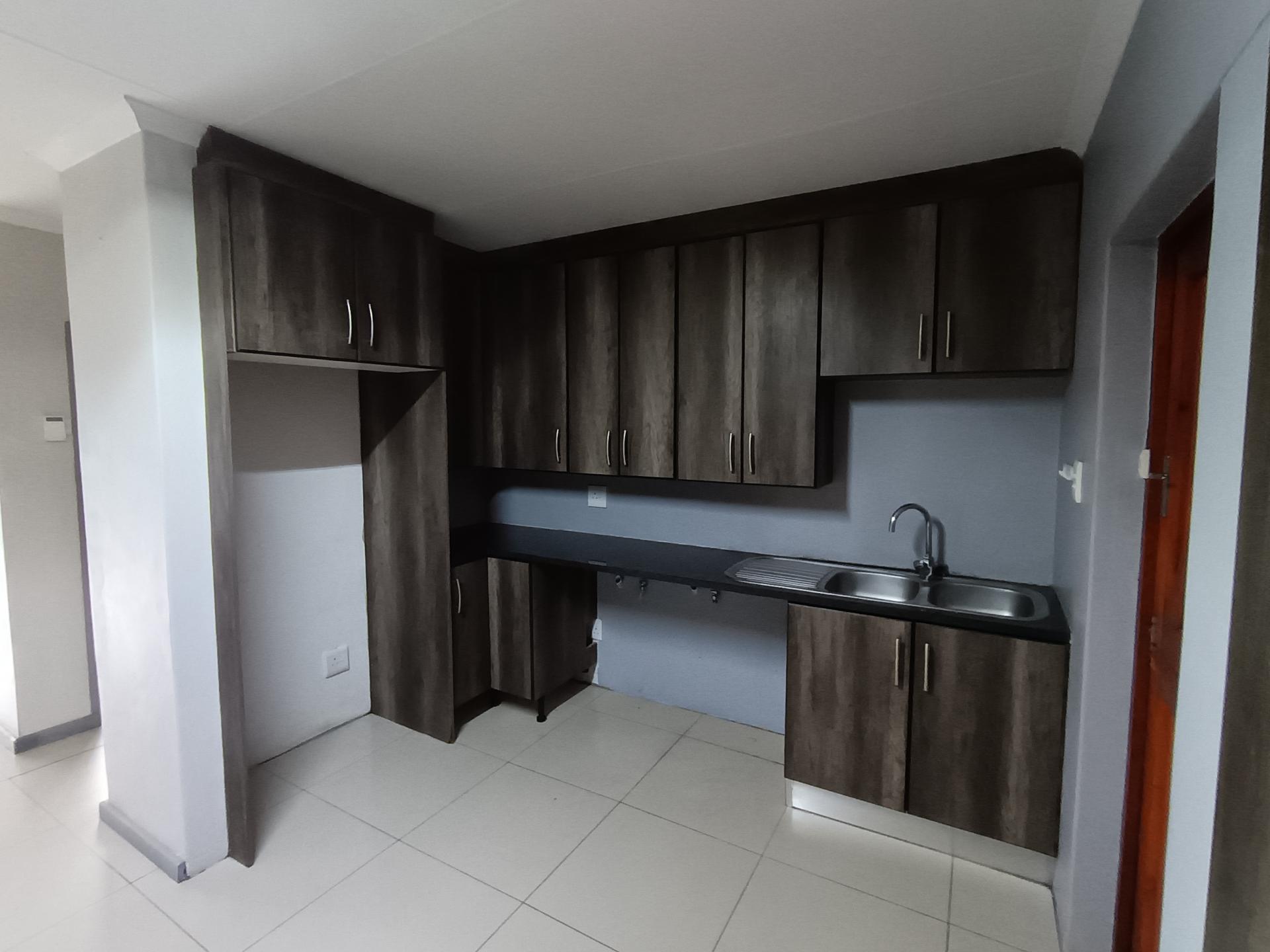 Kitchen of property in Fairview - PE