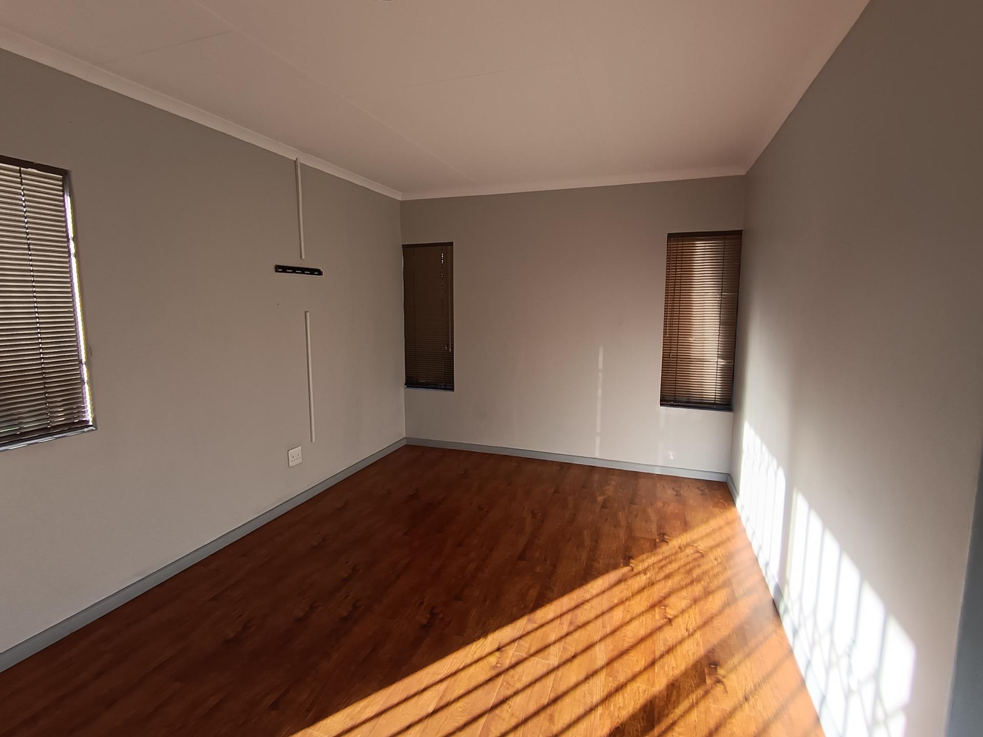 Lounges of property in Fairview - PE