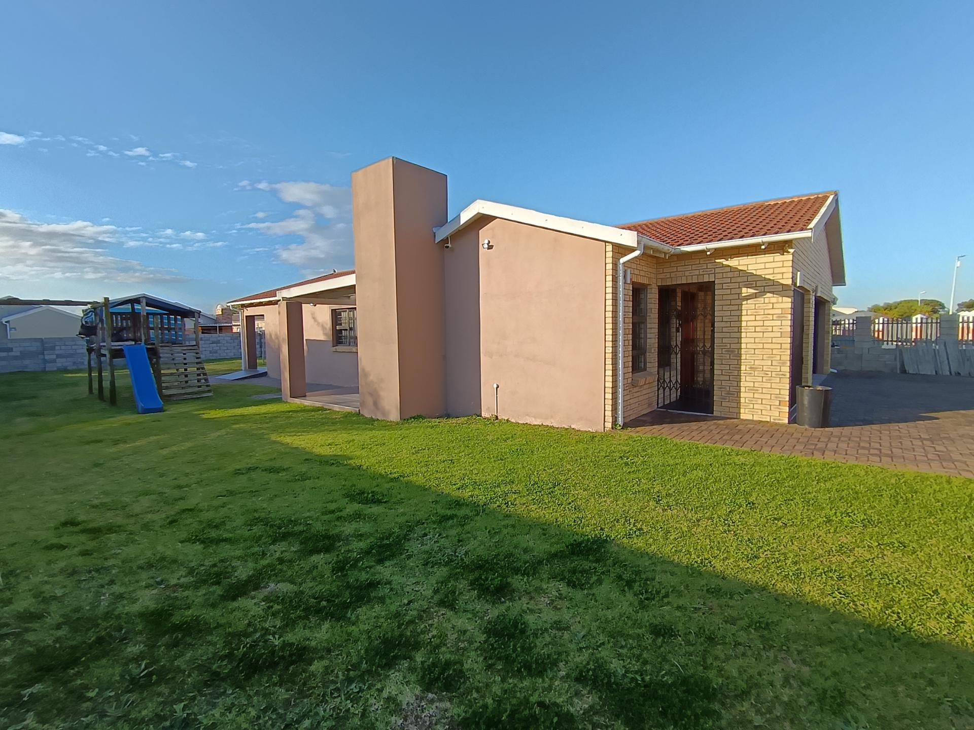 Backyard of property in Fairview - PE