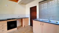 Kitchen - 17 square meters of property in Halfway Gardens