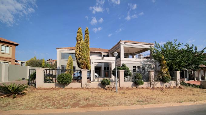 4 Bedroom House for Sale For Sale in Hartbeespoort - Private Sale - MR167180