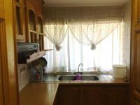 Kitchen of property in Sunnyside