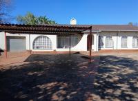 Front View of property in Birch Acres