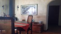 Lounges - 18 square meters of property in Grabouw