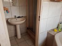 Bathroom 1 - 9 square meters of property in Nigel