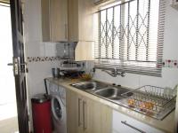 Kitchen - 10 square meters of property in Mapleton